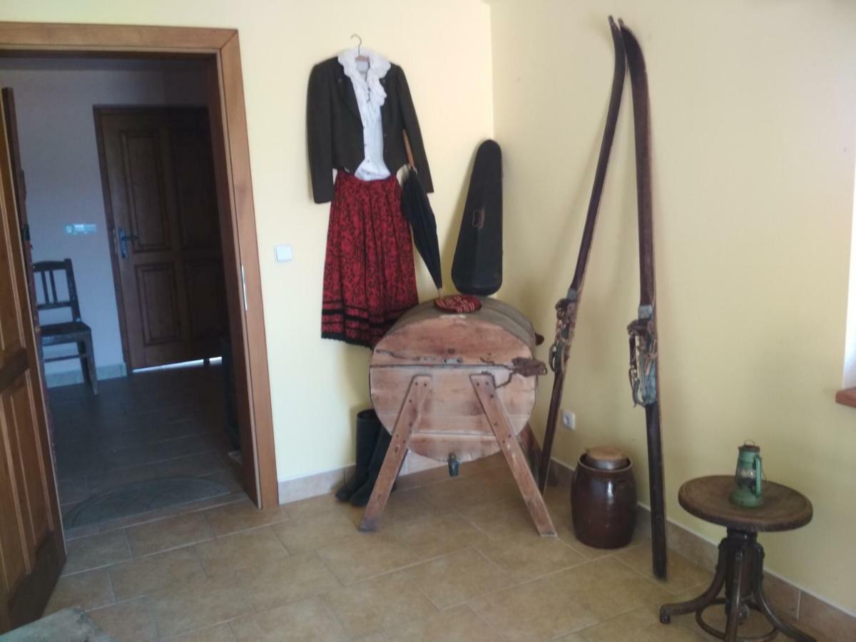 Apartment U Videmanu Poniklá Εξωτερικό φωτογραφία